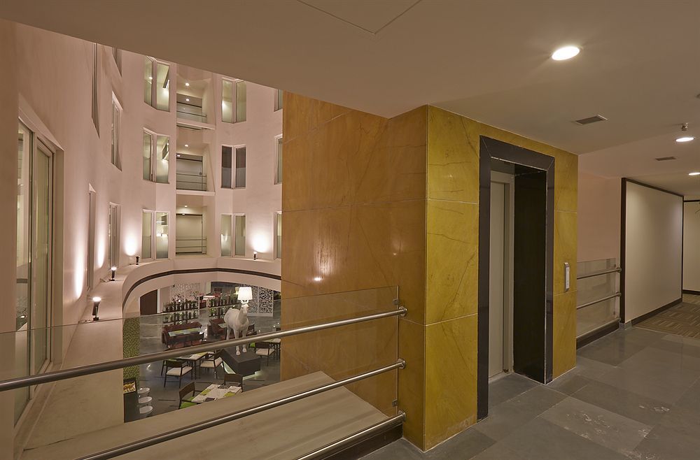 K10 Hotel Vadódara Exteriér fotografie